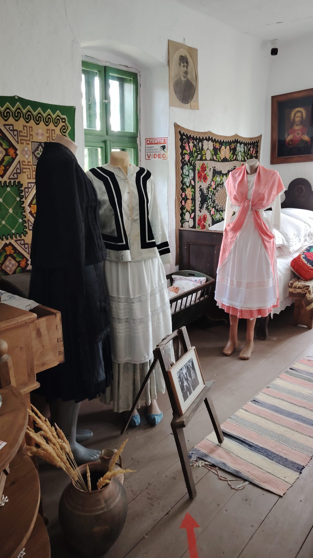 Costume tradiționale în Muzeul Șvabilor și Românilor din Charlottenburg